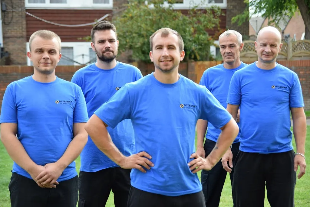 BROMLEY REMOVALS - INEXPENSIVE LOCAL MOVER
