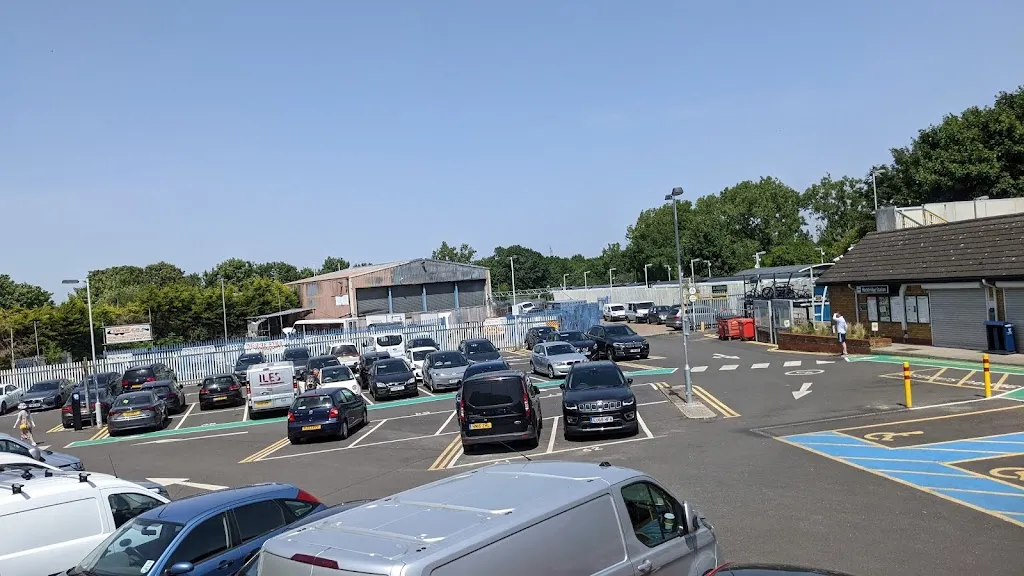 Car Park Hackbridge Station | APCOA