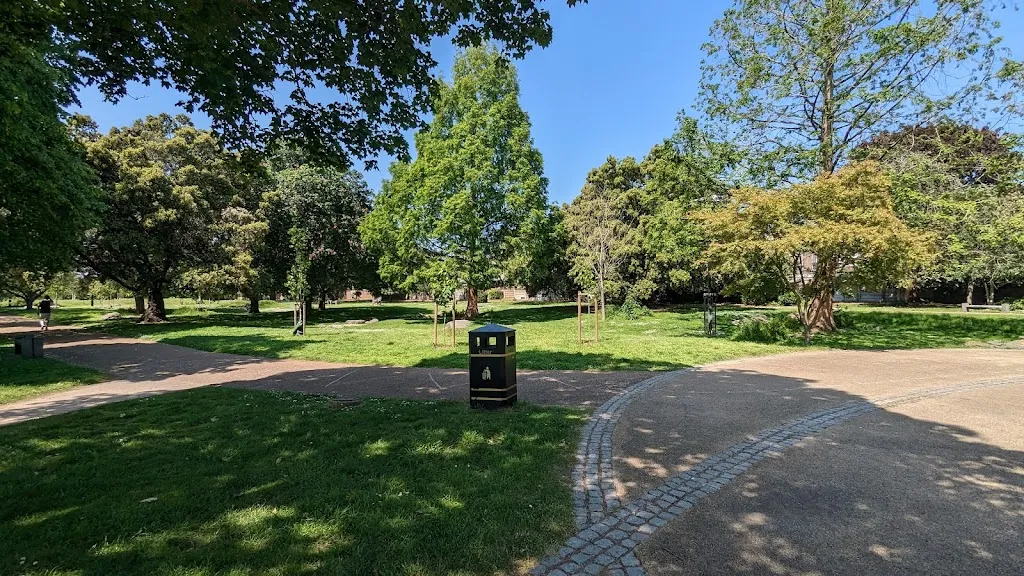 Central Park Discovery Garden