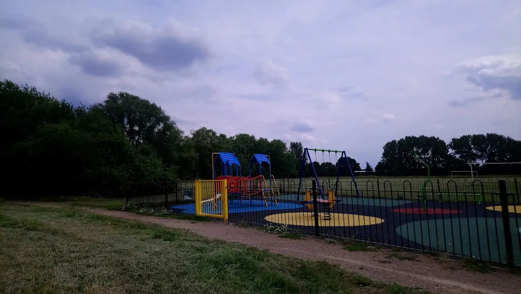 Chestnut Avenue Stockley Park / Public Football Field