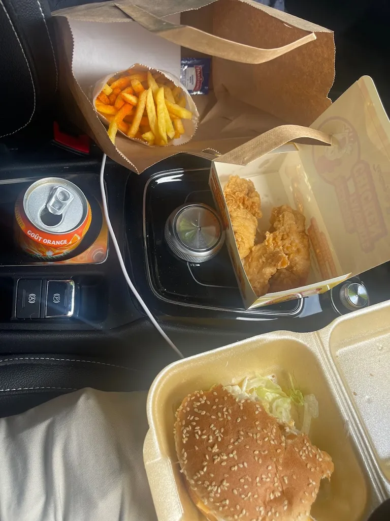 CHICKEN WORLD CARSHALTON