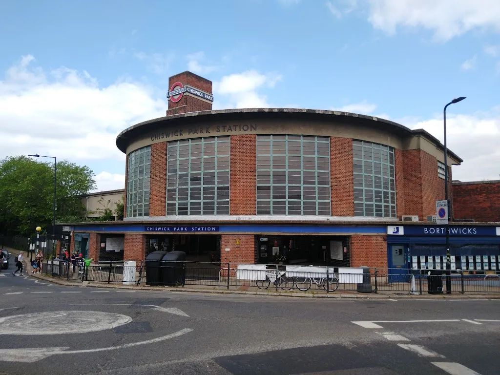 Chiswick Station Car Park