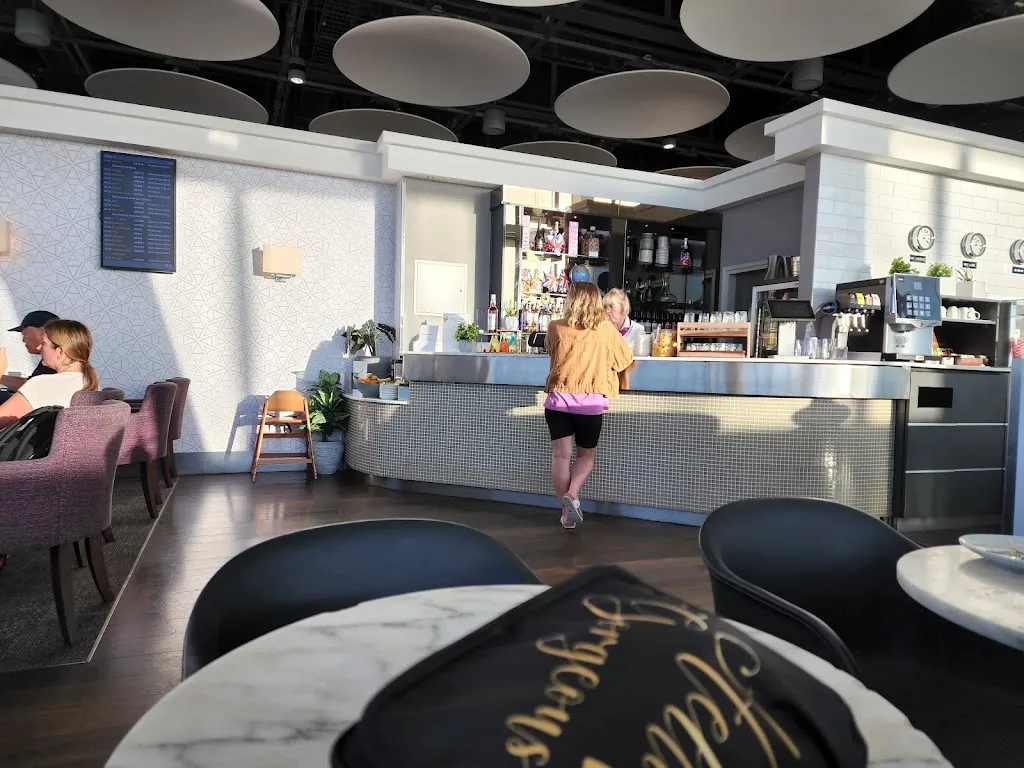 Club Aspire Lounge