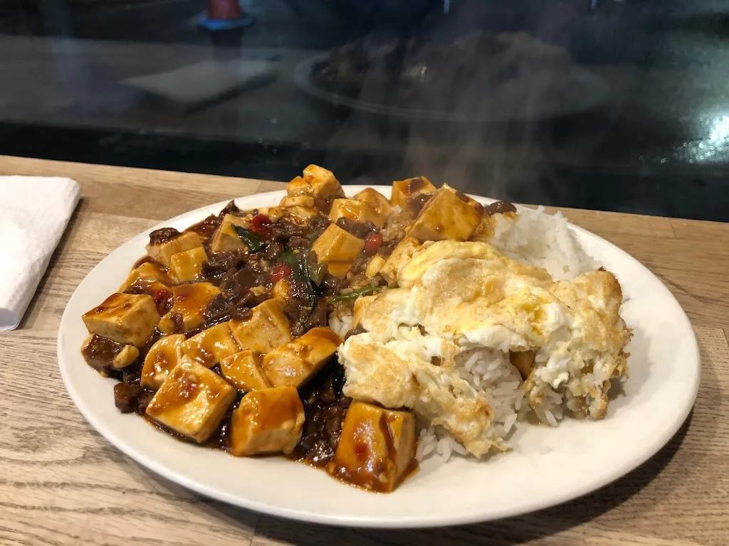 Cuisine King fish chips and oriental food