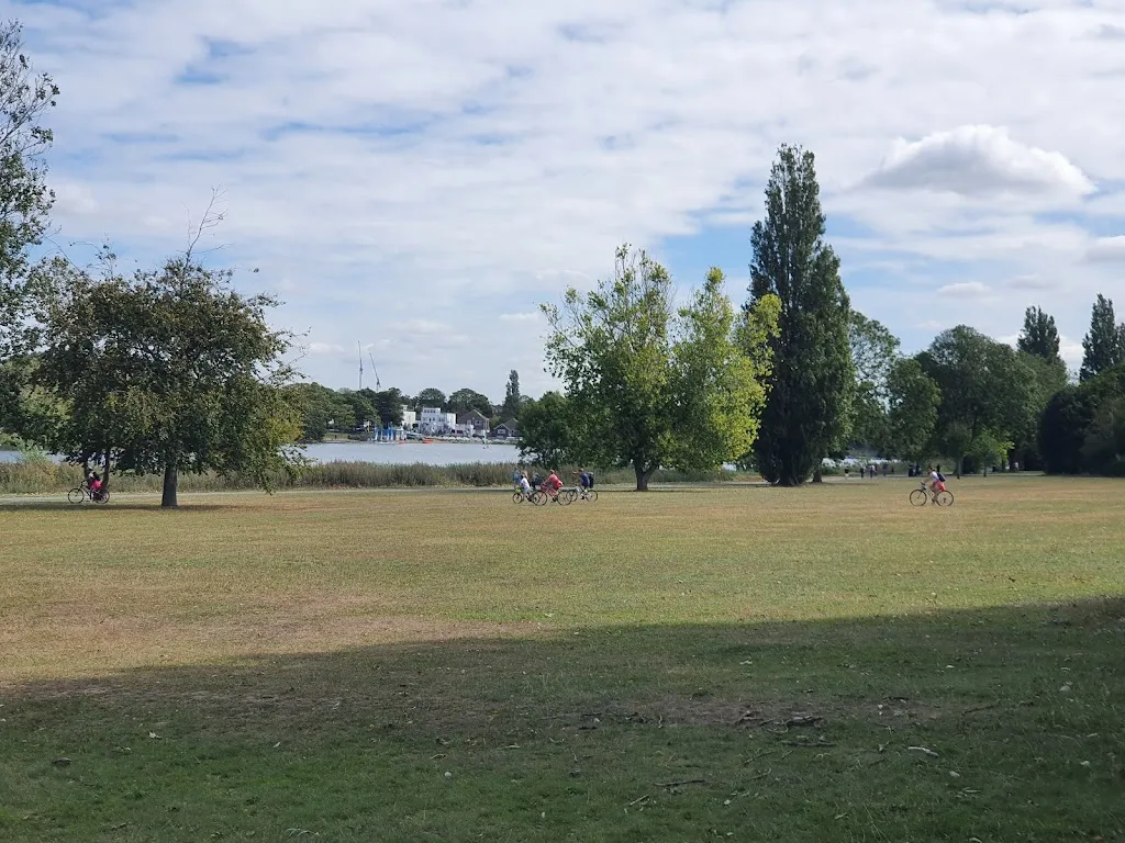 Danson Park entrance