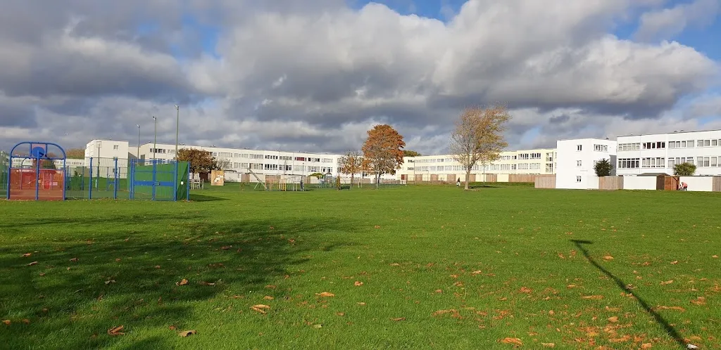 Donnelly Green