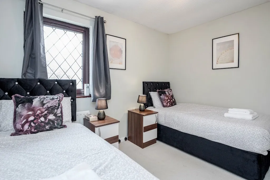 Dwellers Delight Living ltd - Flexi Let, Corporate & Serviced Accommodation Provider- Chigwell