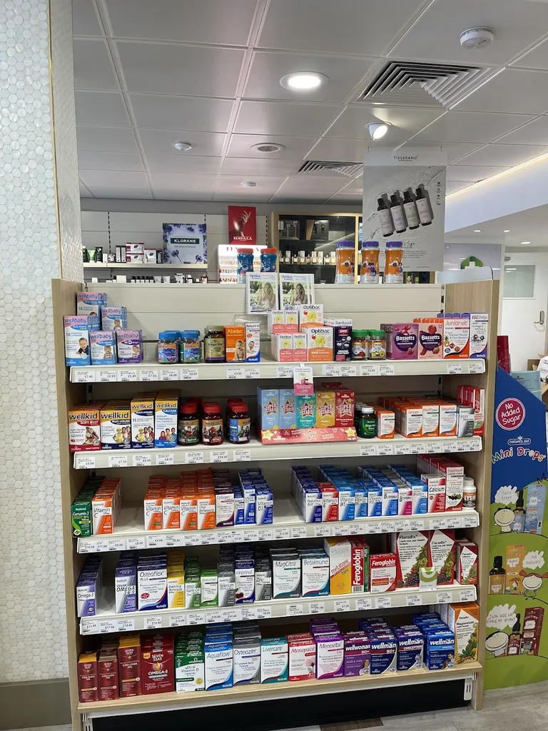Earlsfield Pharmacy & Travel Clinic - Part of Pearl Chemist Group