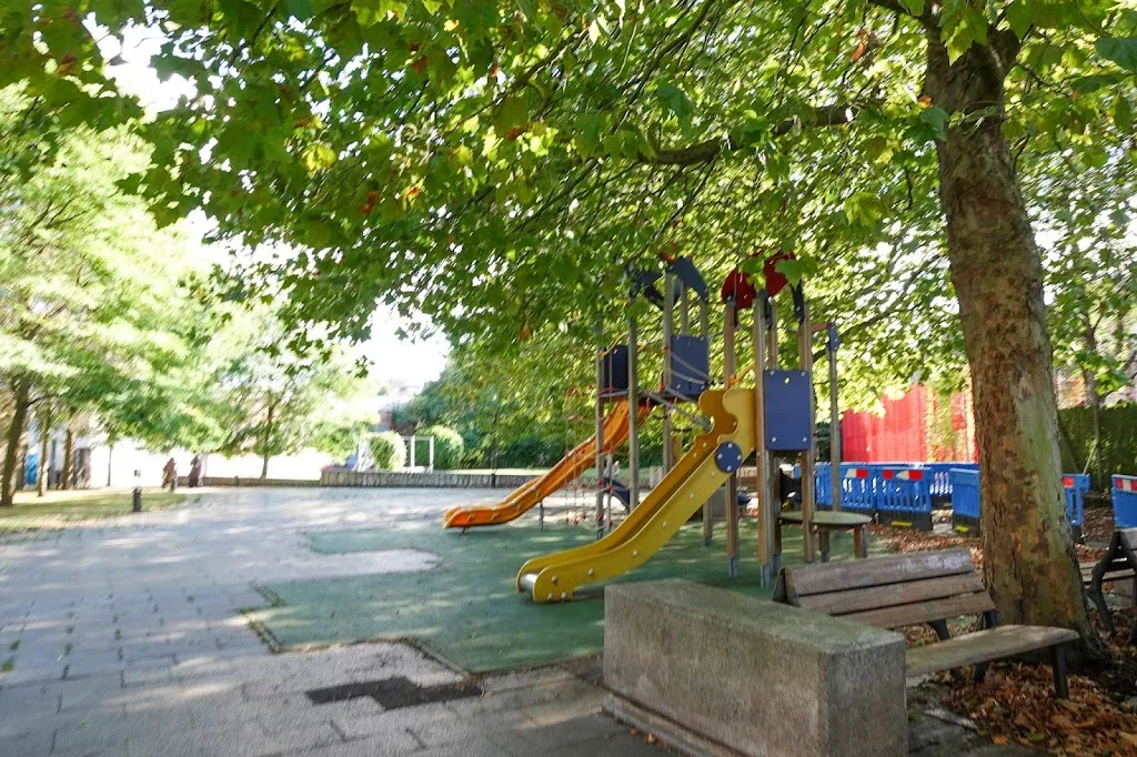 Edward Square