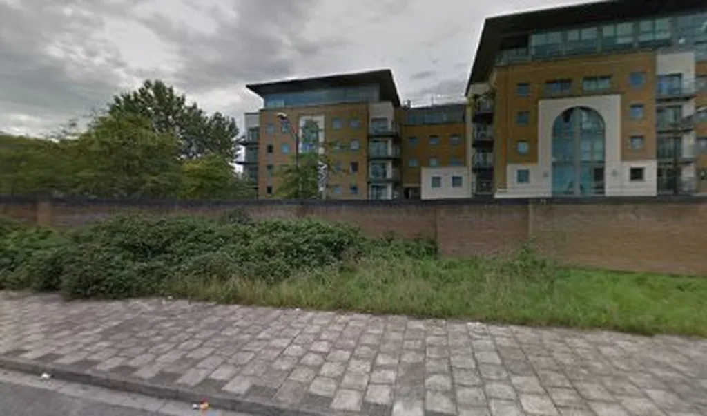 Erebus Drive Community Green