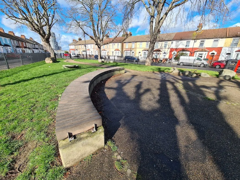 Essex Road Gardens