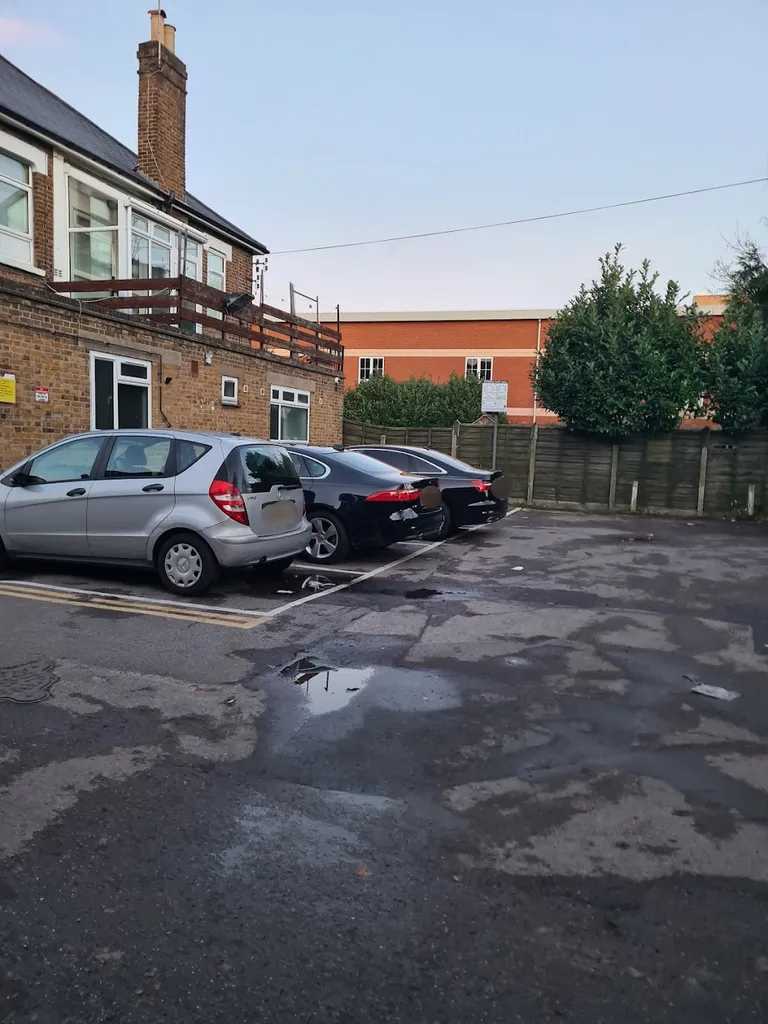 Fairlawn Car Park