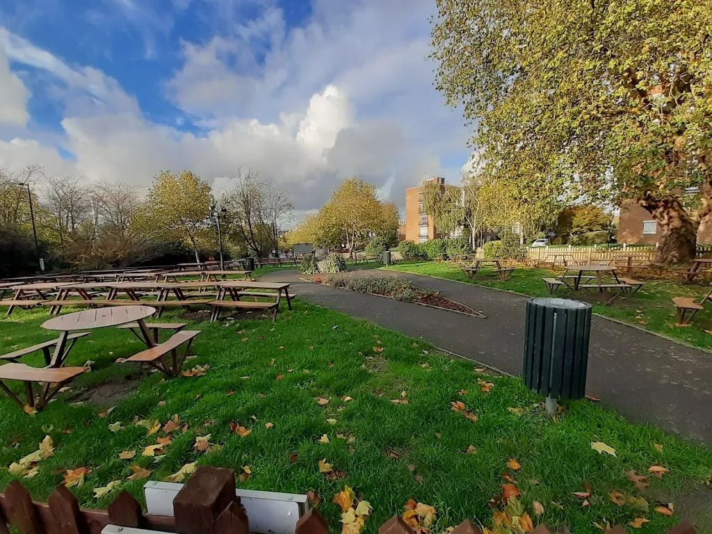 Fox Gardens