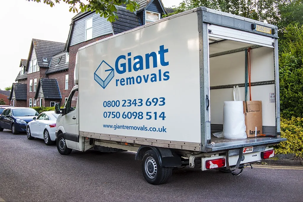 Giant Removals
