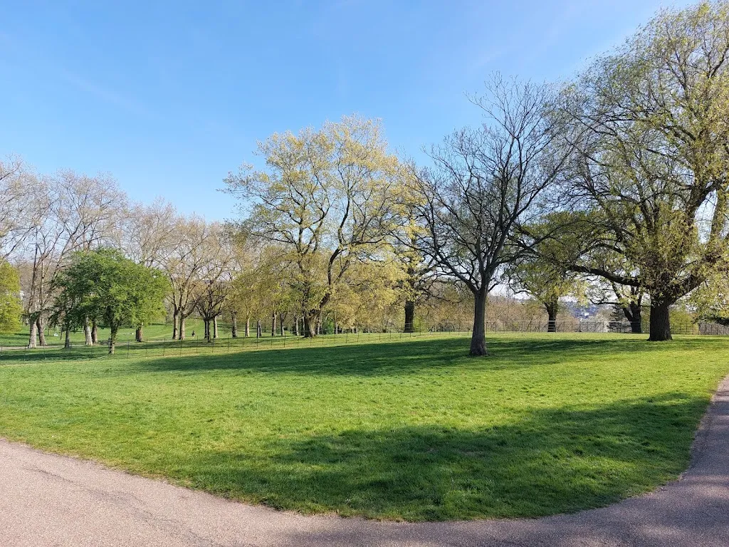 Gladstone Park