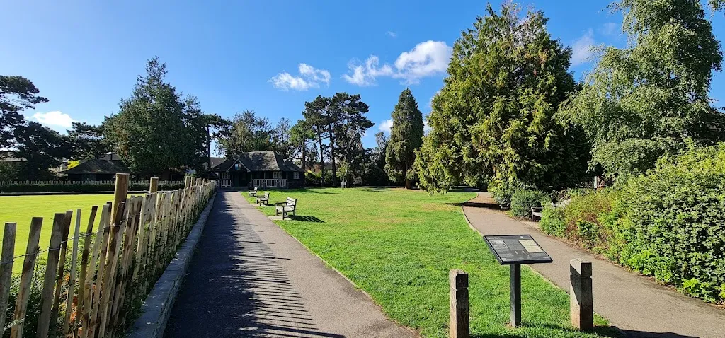 Grove Gardens