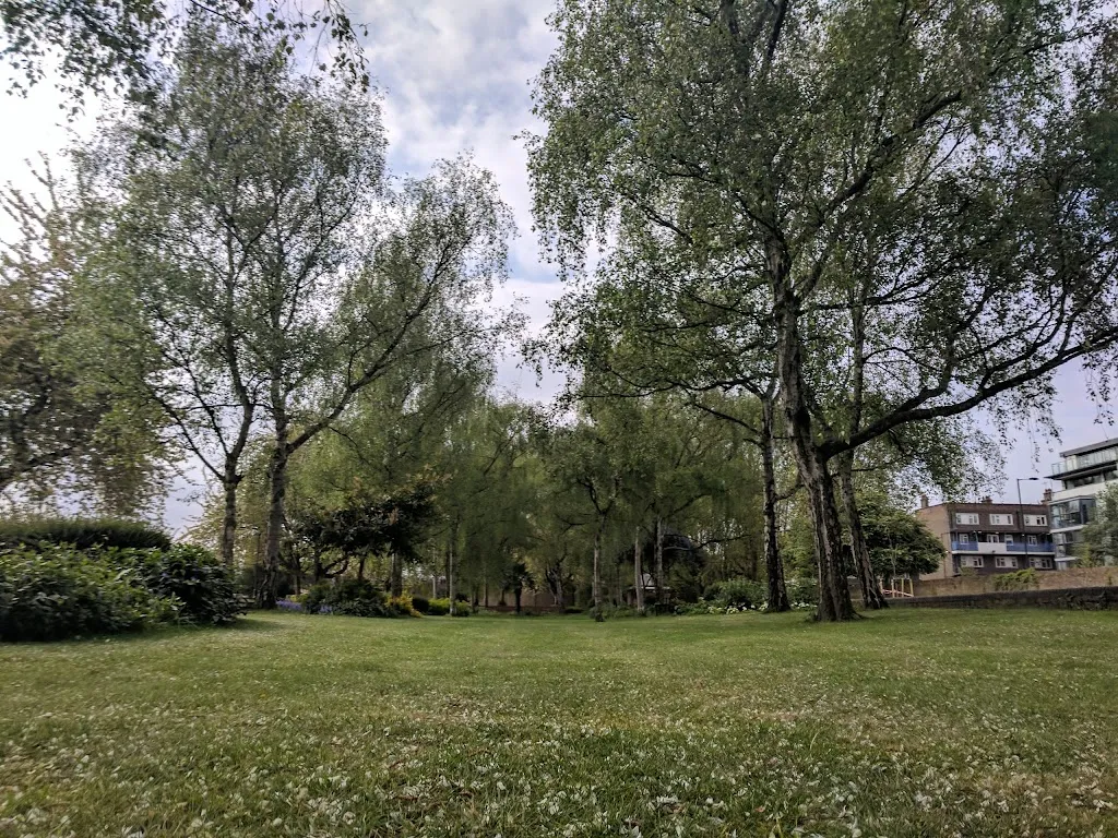 Haggerston Park