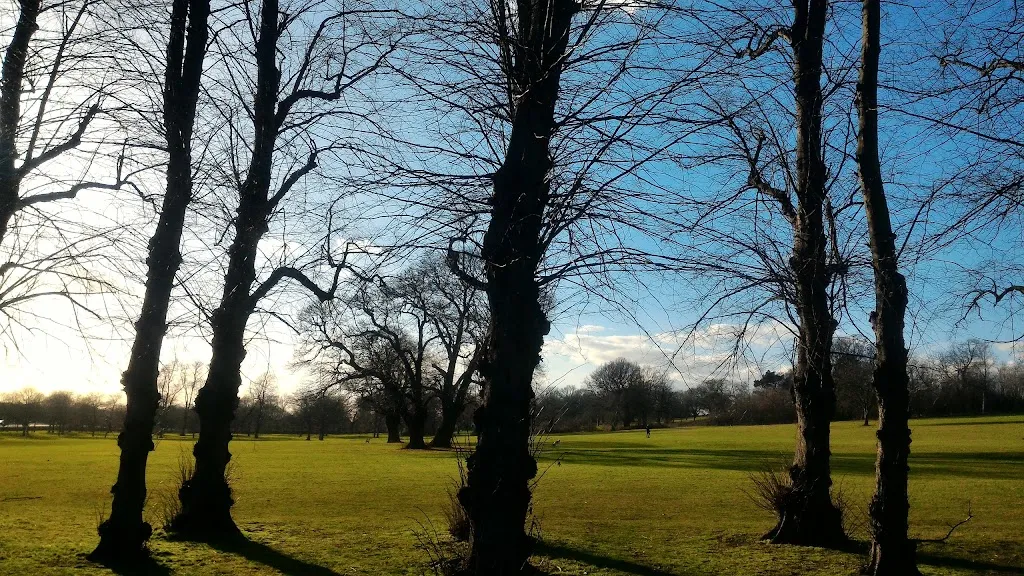 Hall Place, North Park
