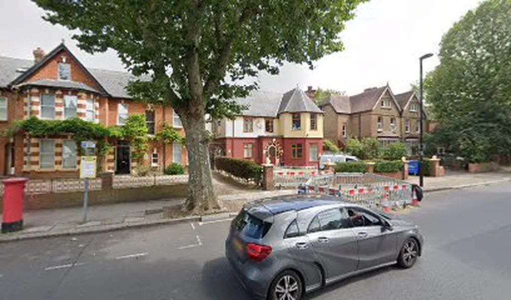 Harefield Holiday Apartments