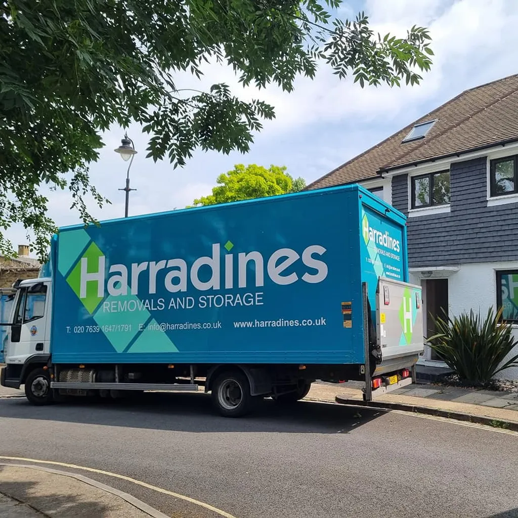 Harradines Removals & Storage Ltd