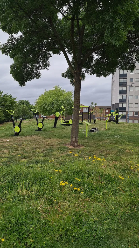 Harts Lane Beach Open Space by River Roding