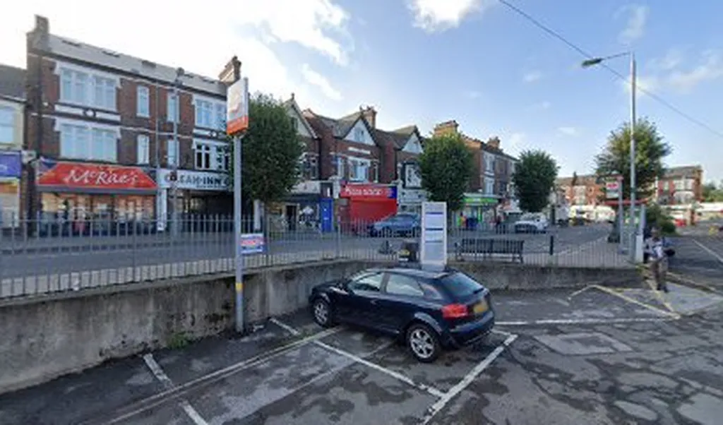 Highams Park Station Car Park