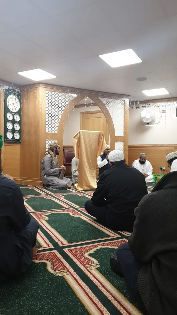 Hillingdon Borough Central Mosque