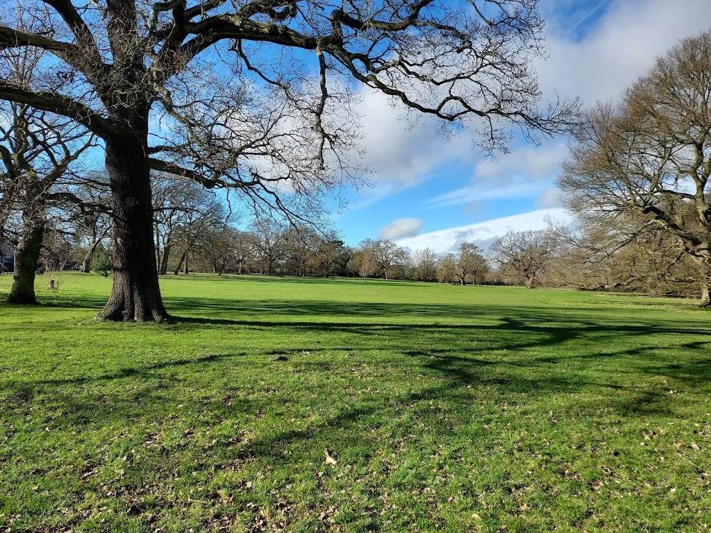 Hillingdon Court Park