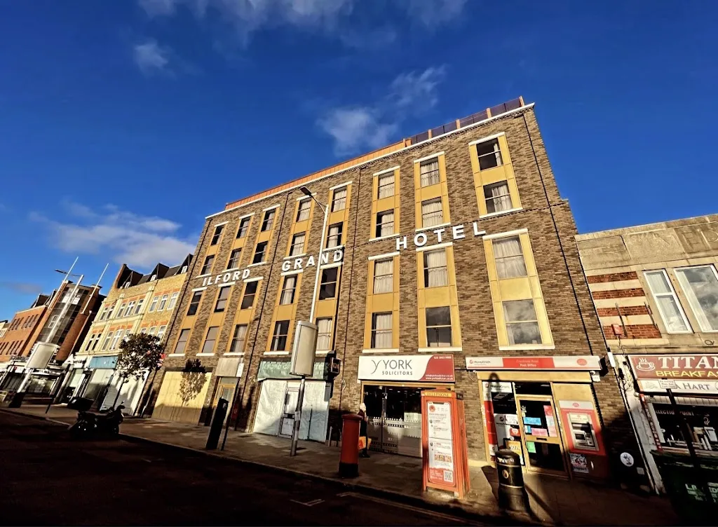 Ilford Grand Hotel