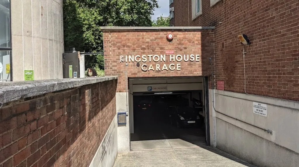 Kingston House Garage South