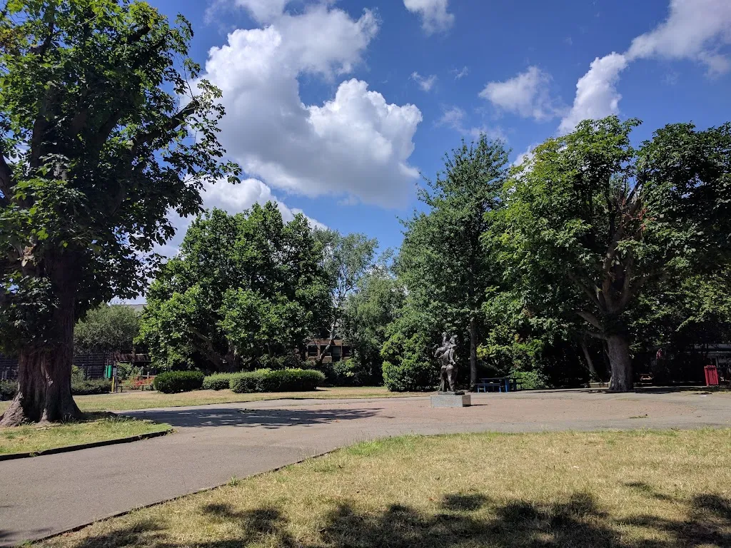 Leader's Gardens