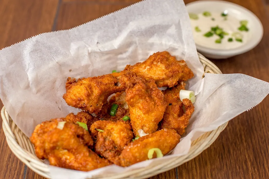 Lick’n Chick’n