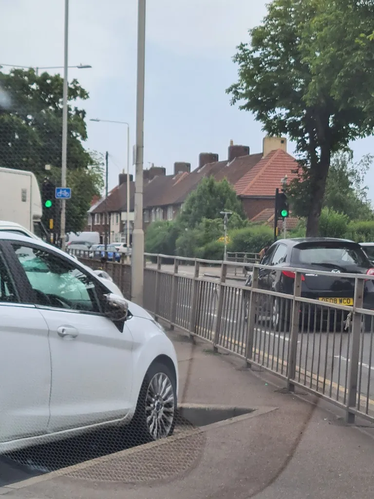 Lodge Avenue Junction Car Park