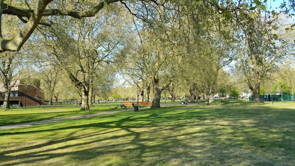 London Fields Park