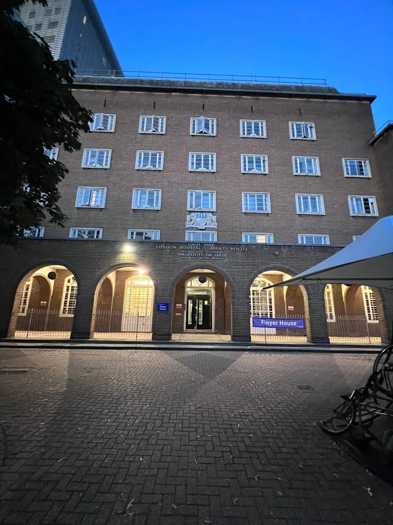 LOndon Hospital Students Hostel