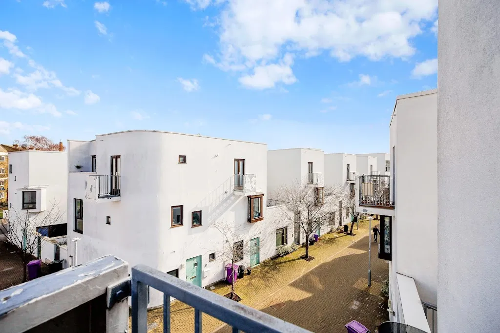 Maison Christo Property Short Lets & Serviced Accommodation Bow London