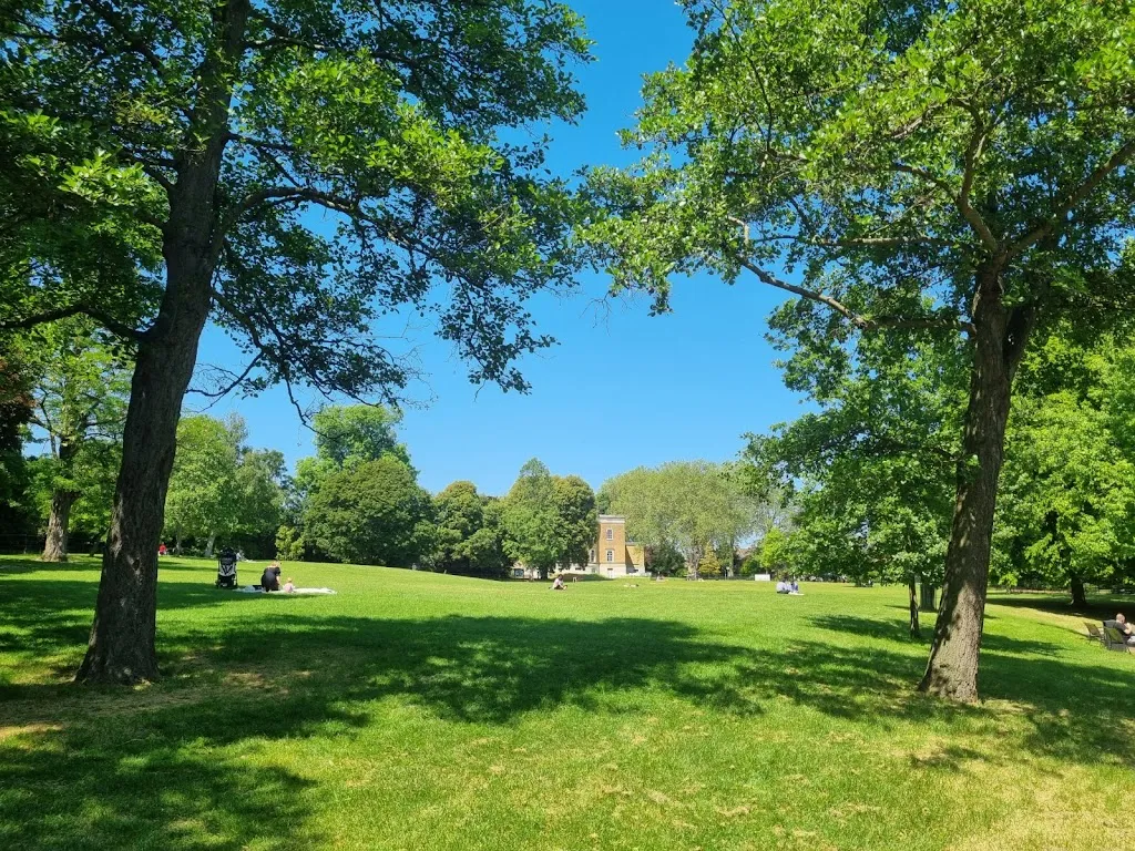 Manor House Gardens