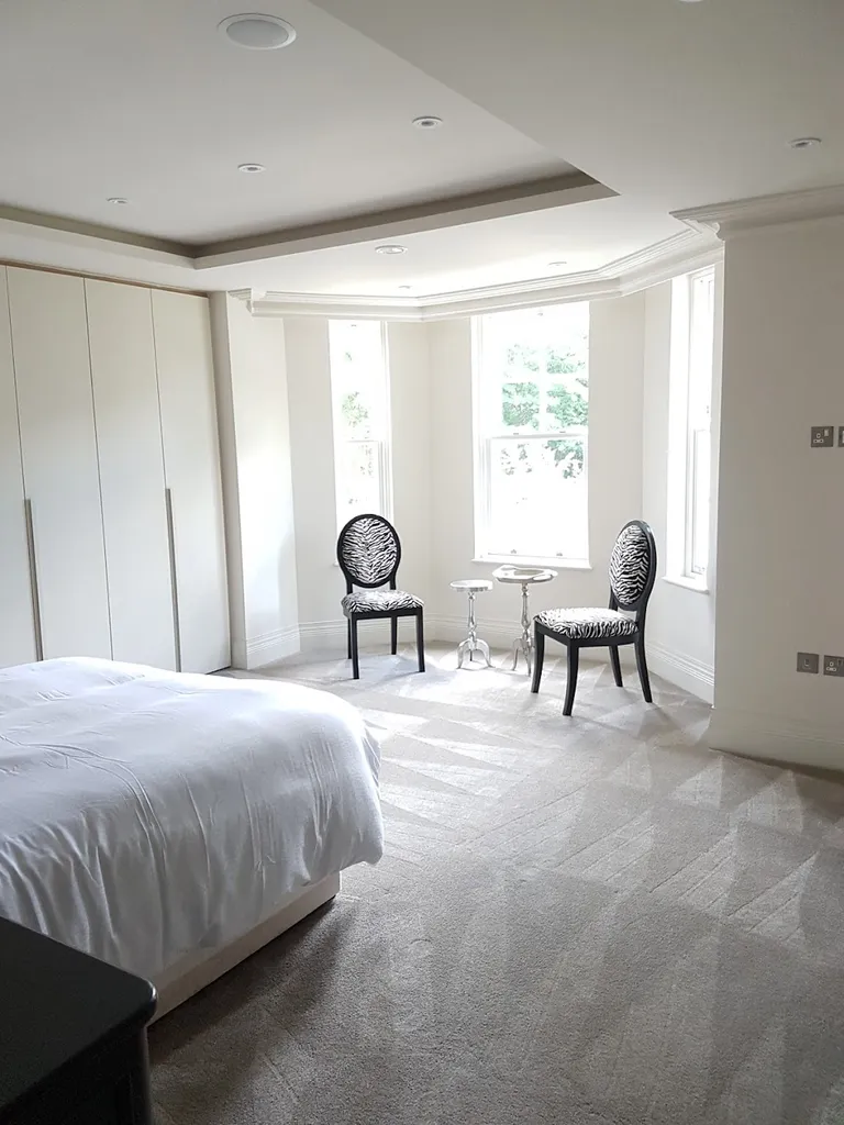 Mclean Finish decorating services