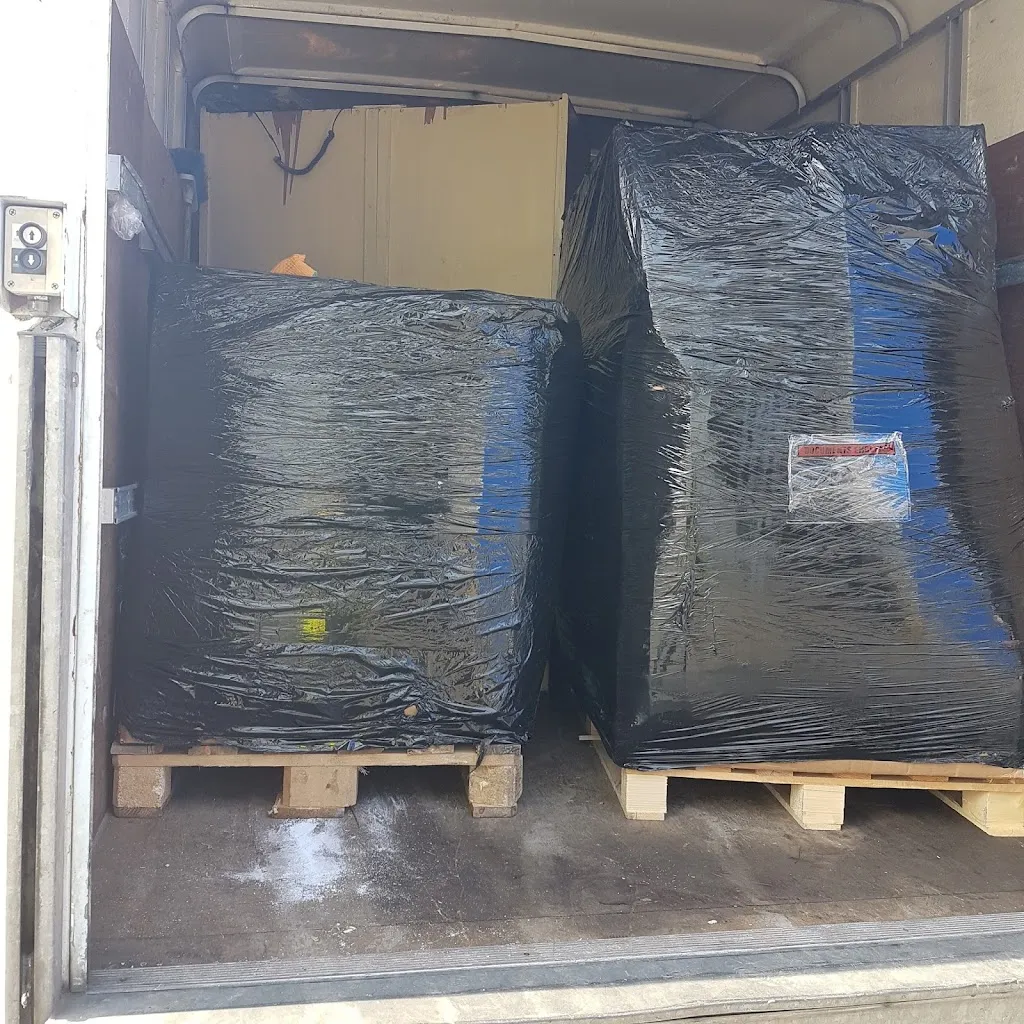 Minature Removals & Cargo TO Nigeria