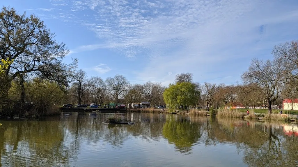 Mount Pond