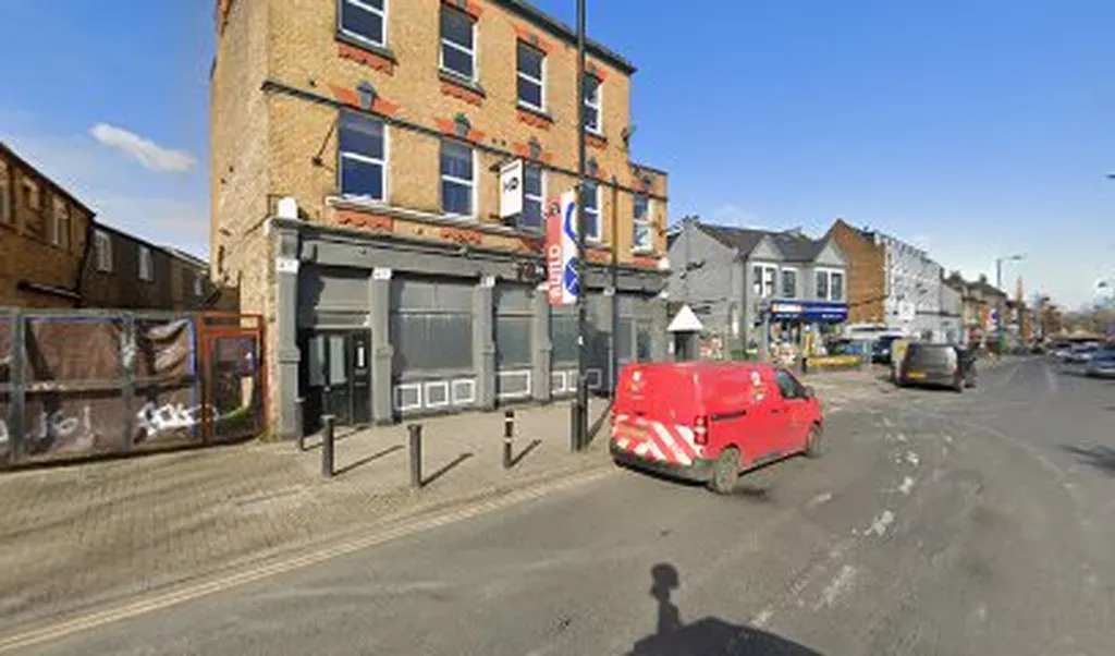 No82