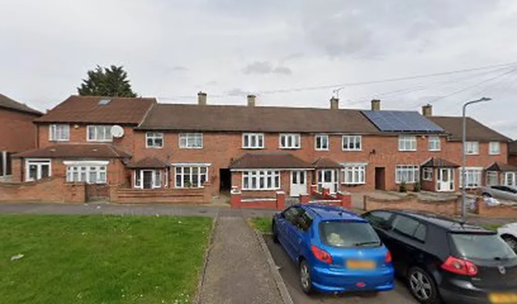 NORTH CLOSE