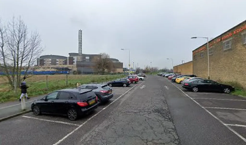 Oldchurch Rise Car Park