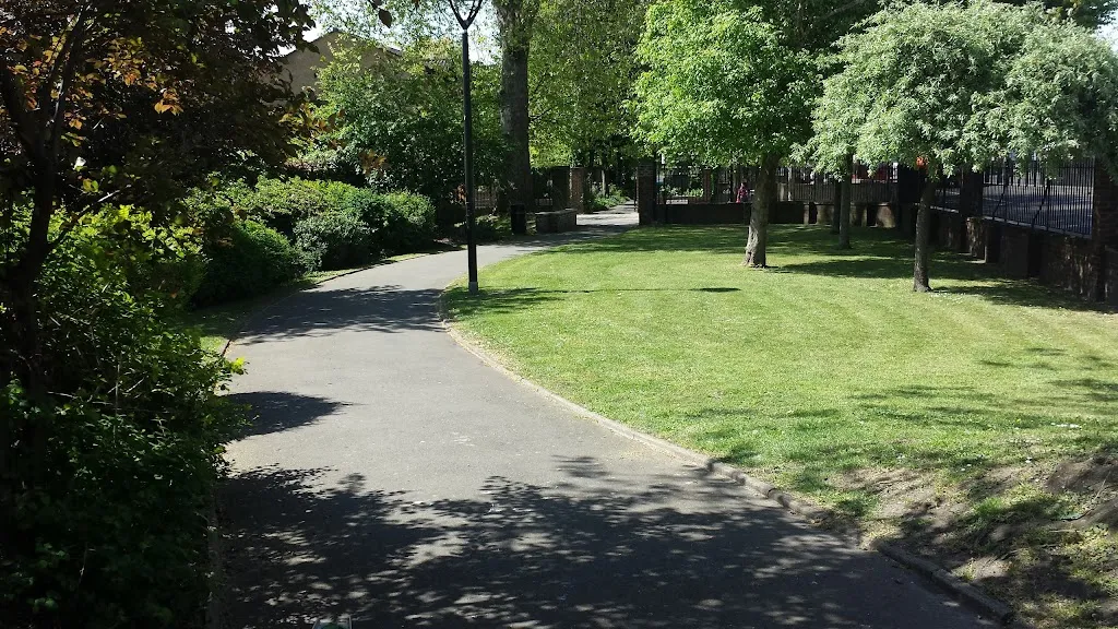 Paragon Gardens