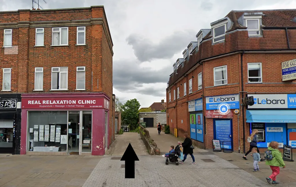 Parking Whitton