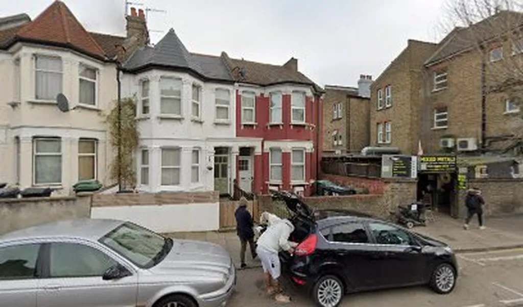 PARKUPHERE - The destination website for parking in London
