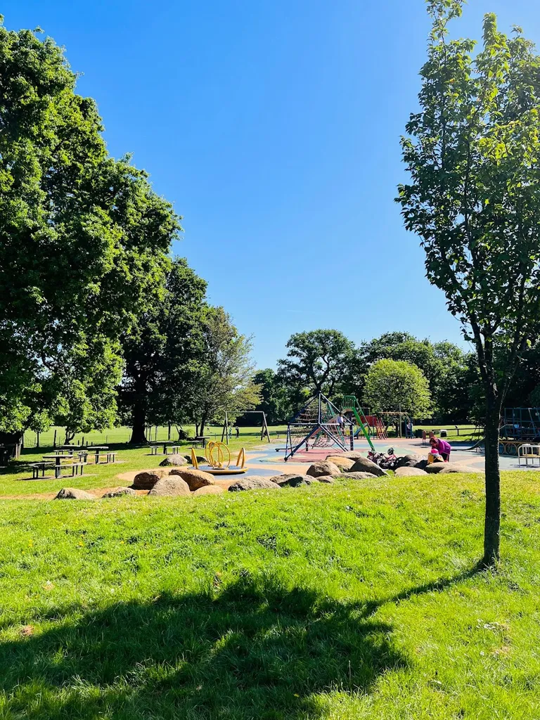 Pitshanger Park