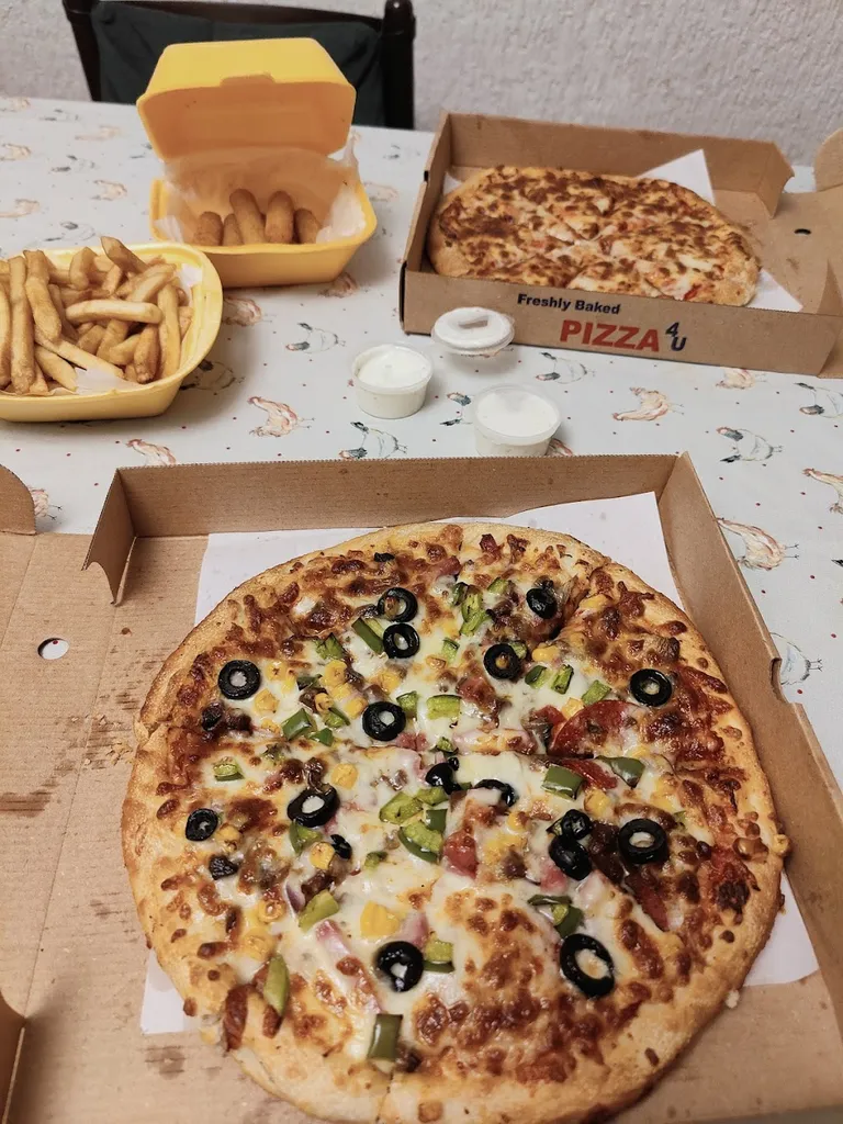 Plazza Pizza