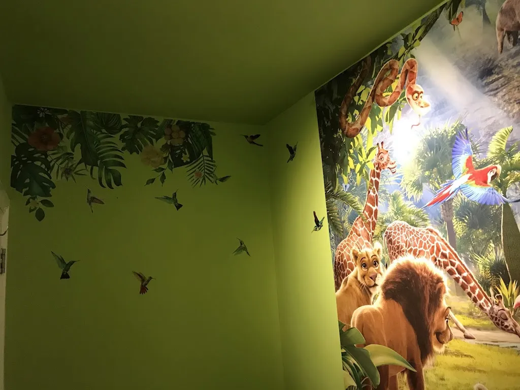 Queens Decorators