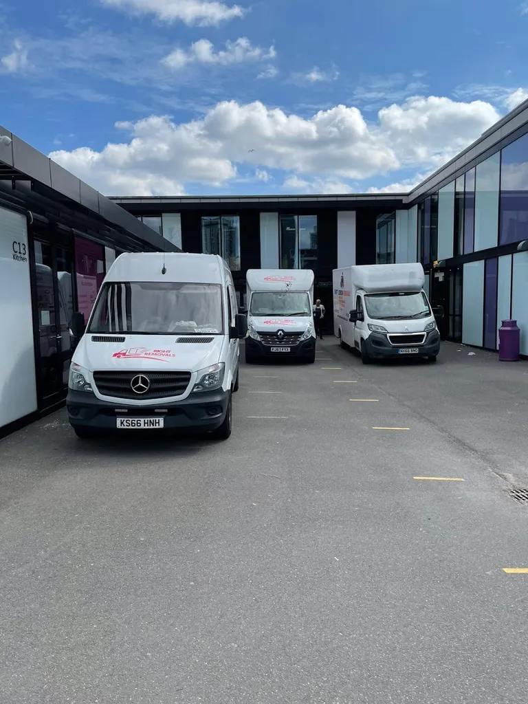 Right Removals ILFORD & East Ham & Upton Park and Forest Gate